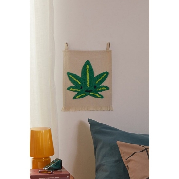 UO Mini Tufted Flag Textured Tapestry - Picture 2 of 5